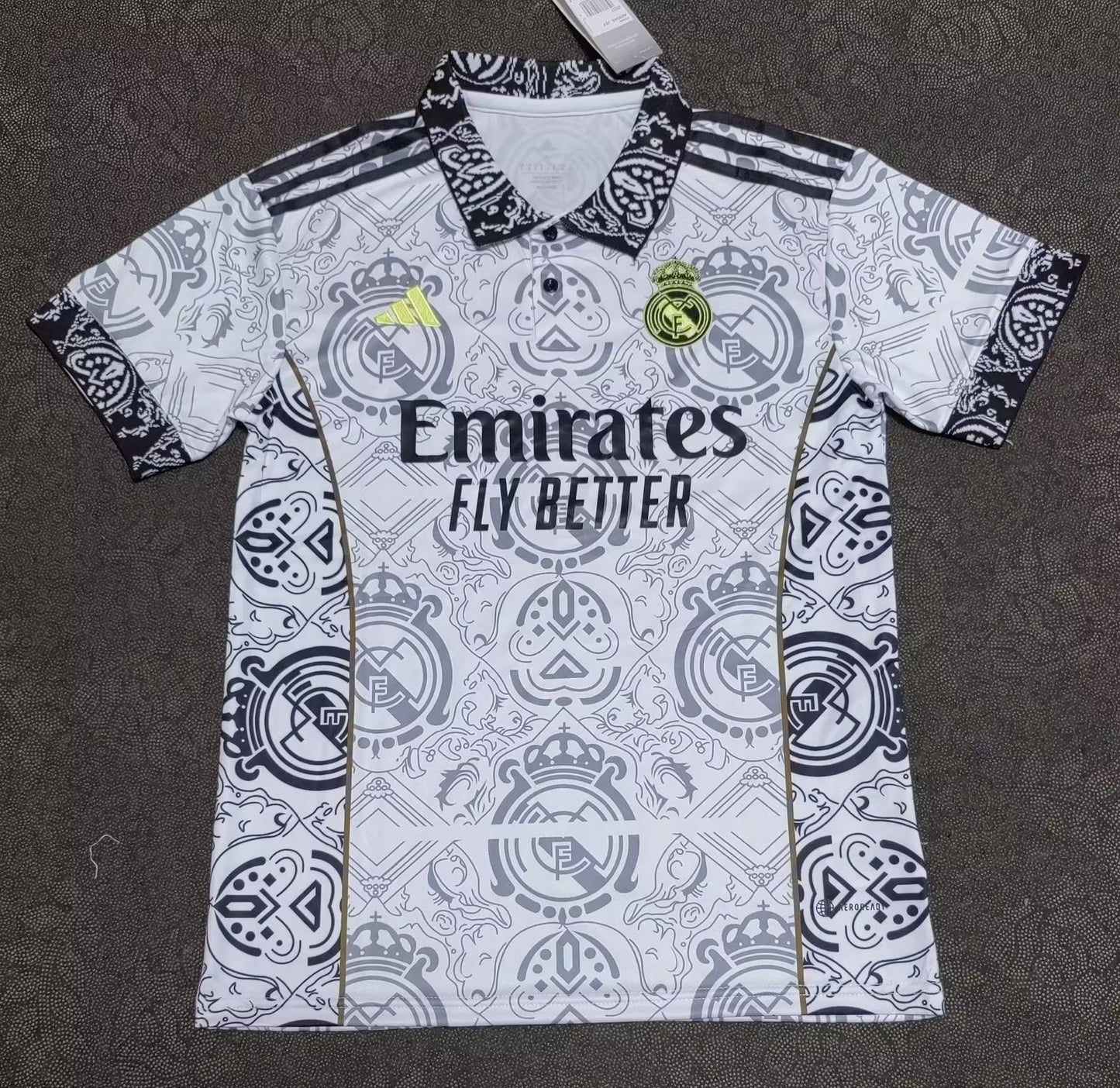 24/25 Réal Madrid X Dragon White - Kibbly XS